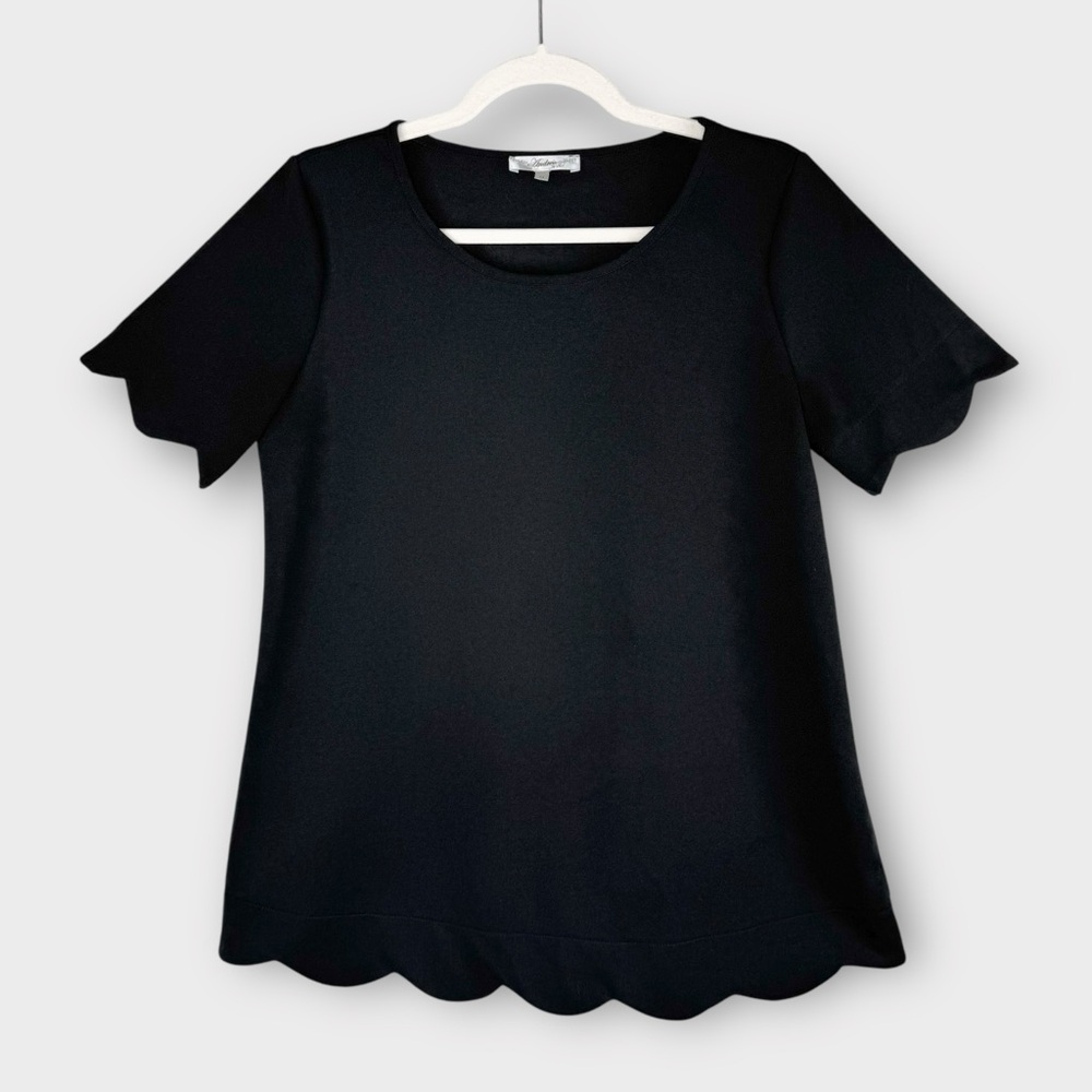 Andree black scalloped top dressy short sleeve M summer career office minimalist